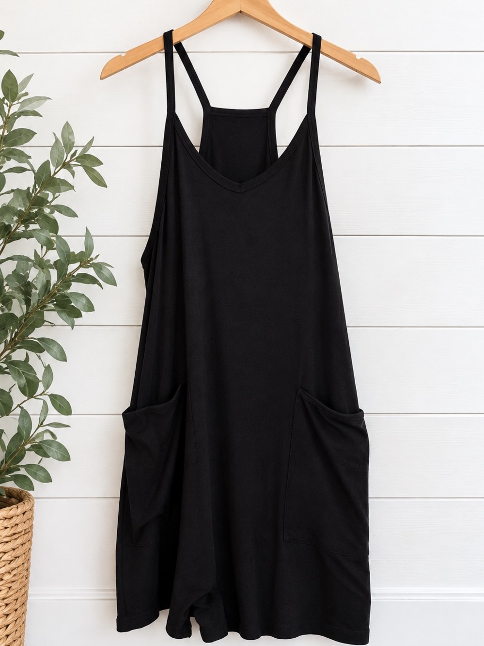 🖤 Black Sleeveless Shorts Romper Jumper Pockets Size Small